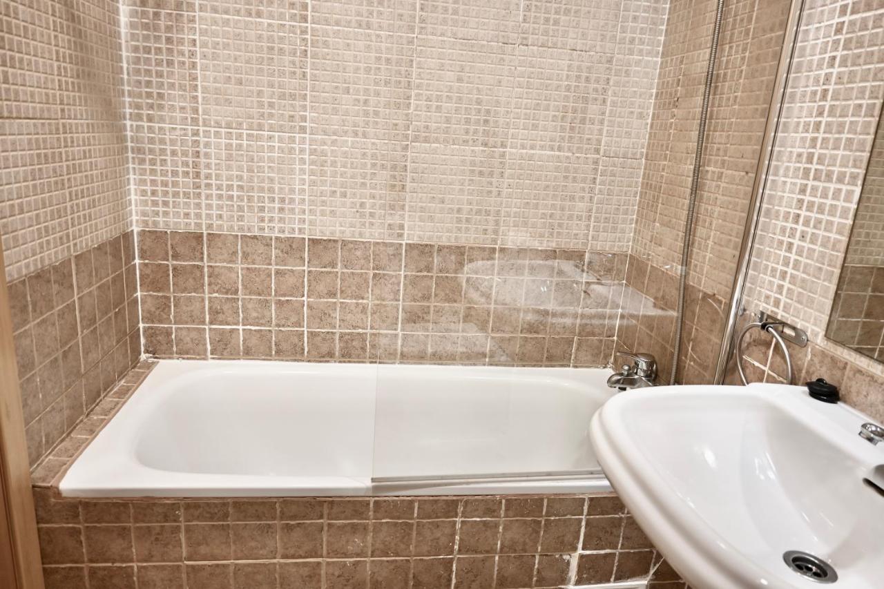 For You Rentals Centrico Apartamento Temporal En La Calle Infanta Inf1A 마드리드 외부 사진